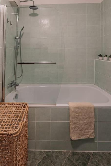 Apartament Family Aquarium Haven Bratysława Zewnętrze zdjęcie
